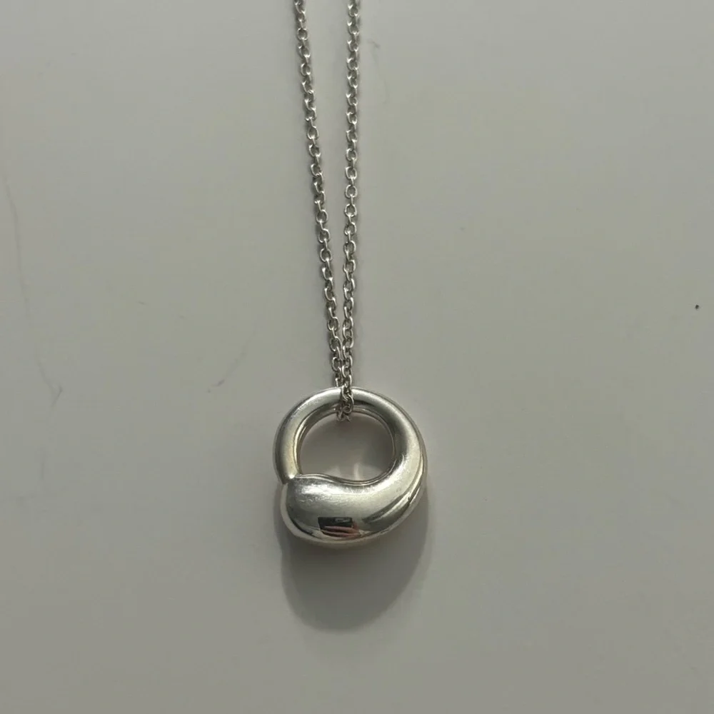 FINAL PRICE! Auth Tiffany & Co. Elsa Peretti Eternal Circle Pendant Necklace - Picture 7 of 12